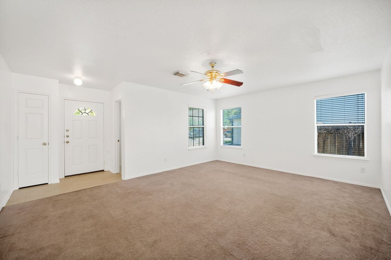 7 Kenrock Ridge San Antonio, TX 78254