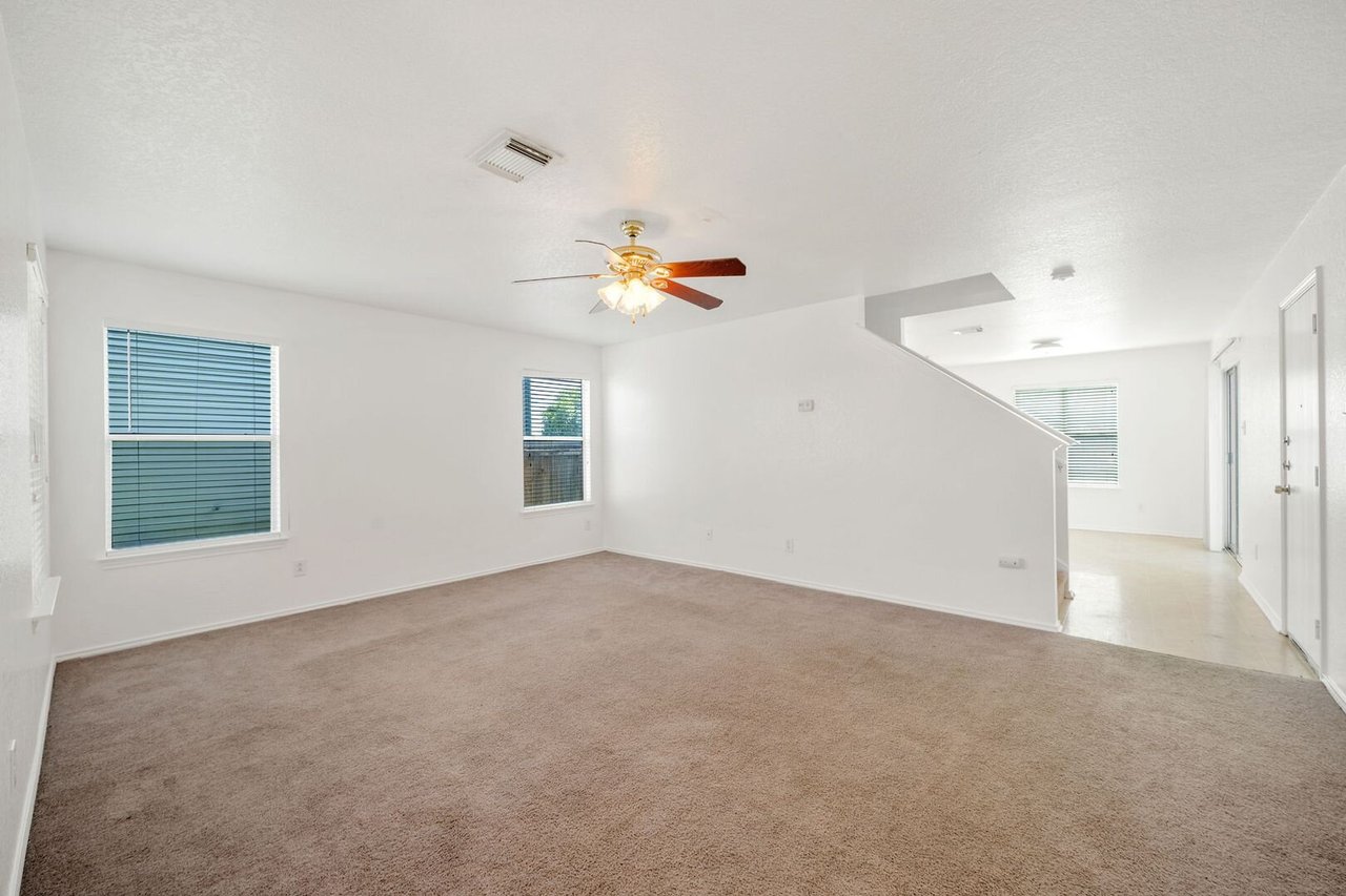 7 Kenrock Ridge San Antonio, TX 78254