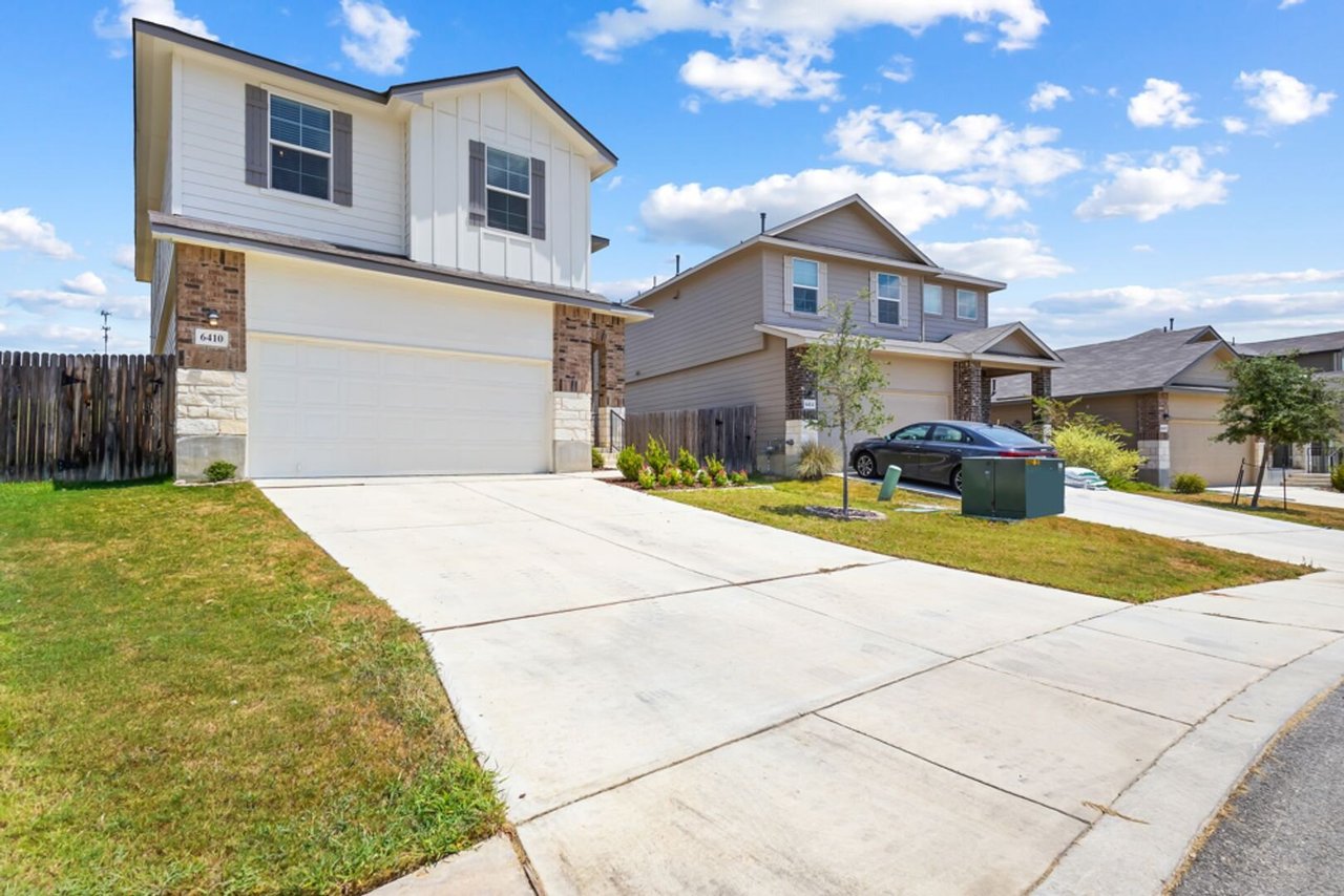 6410 Bleak Hills San Antonio, TX 78252