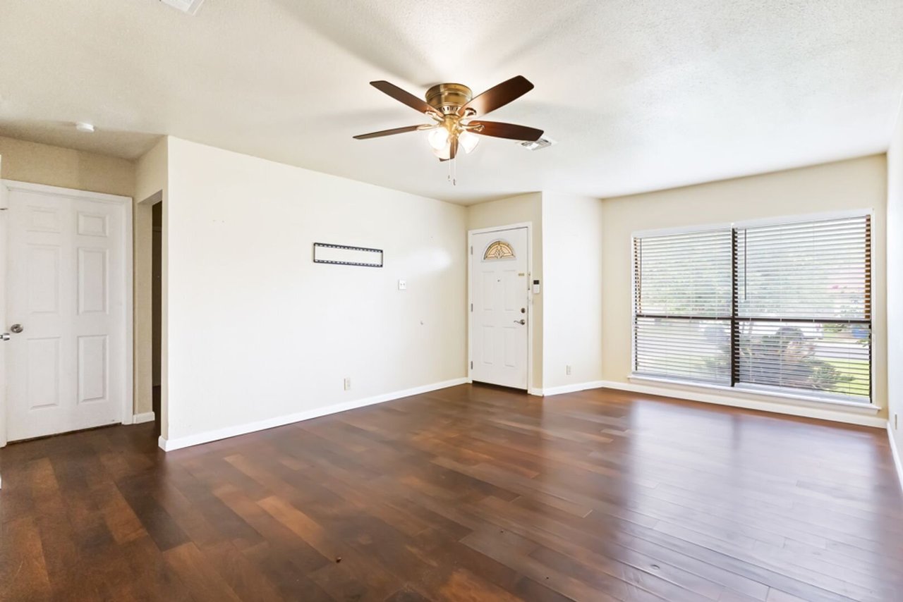 4907 Dare Lane San Antonio, TX 78217