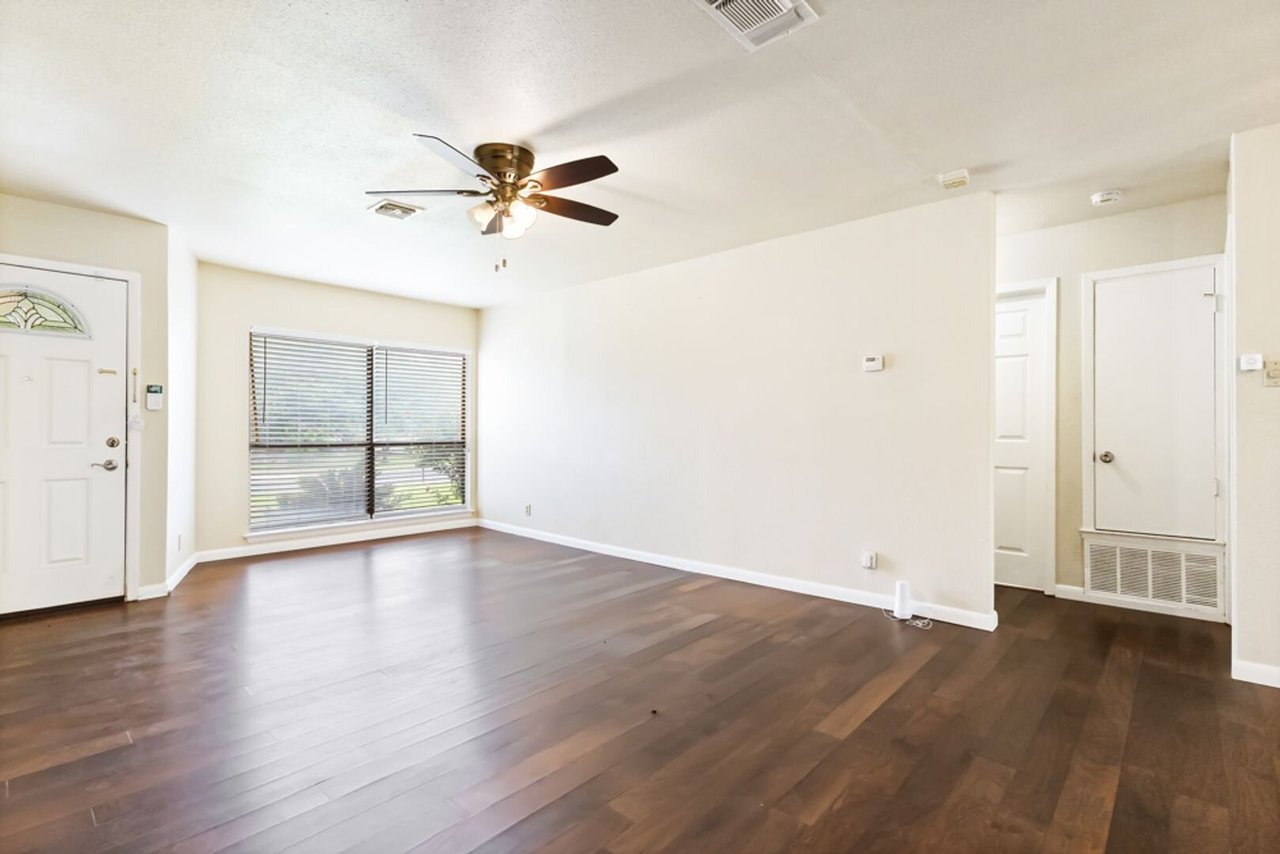 4907 Dare Lane San Antonio, TX 78217