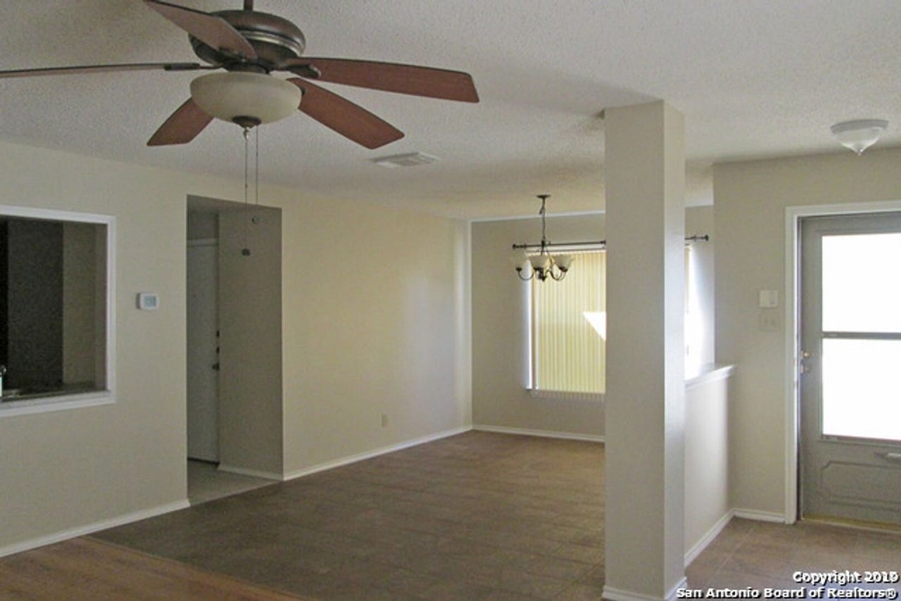 6718 Badger Pass Dr San Antonio, TX 78239