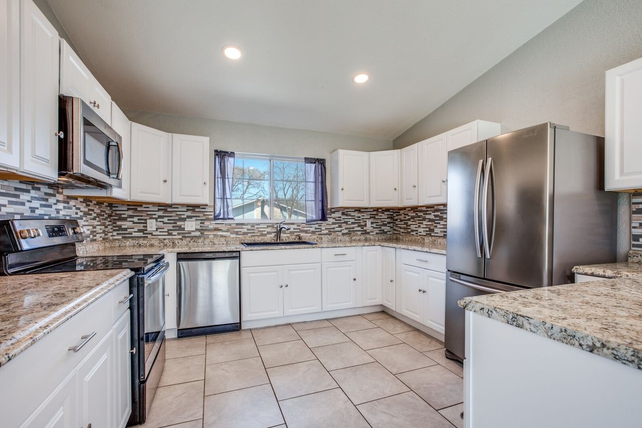 2610 Lakebriar St San Antonio, TX 78222