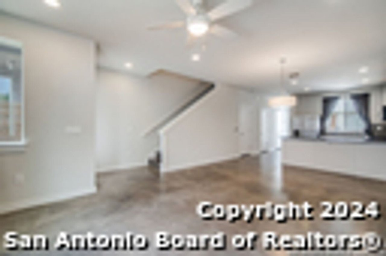 330 Clay St Unit 11 San antonio, TX 78204