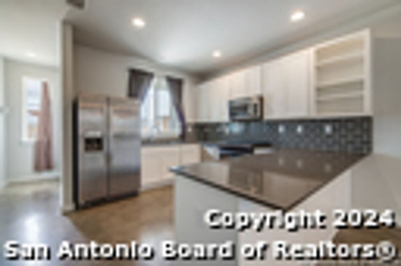 330 Clay St Unit 11 San antonio, TX 78204