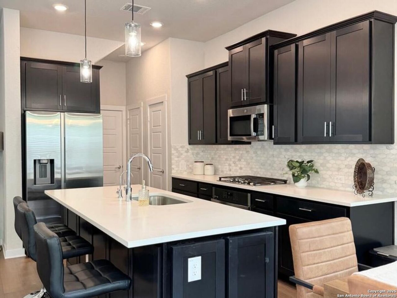 5843 Whitby Rd #13 San Anhtonio, TX 78240