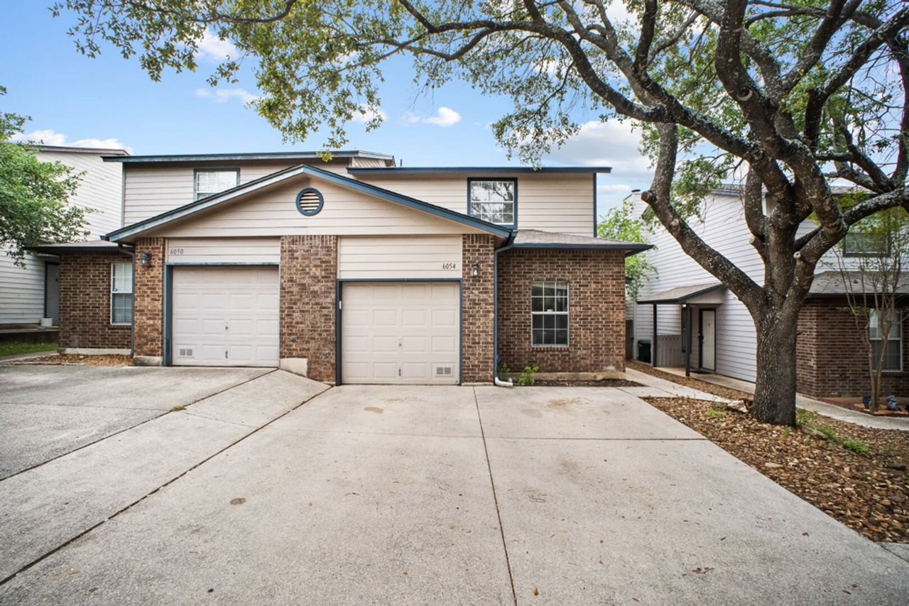 6054 Bantry Bay San Antonio, TX 78240