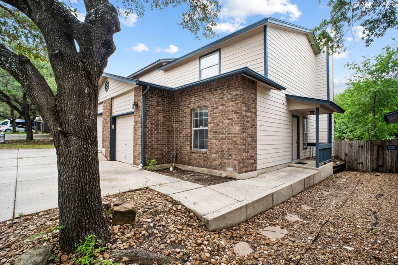 6054 Bantry Bay San Antonio, TX 78240