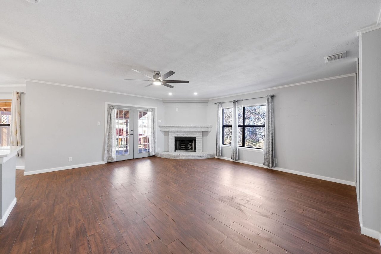 7703 Sandia Bluff San Antonio, TX 78240