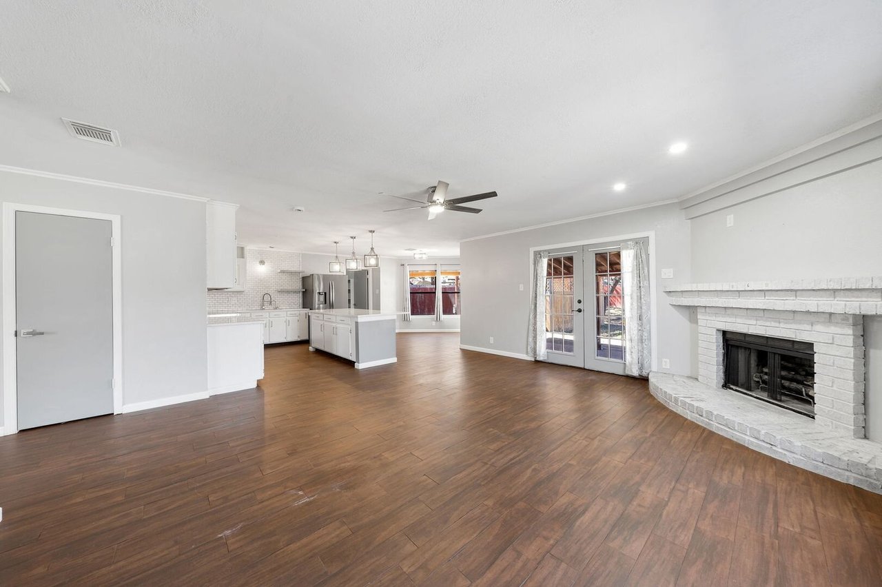 7703 Sandia Bluff San Antonio, TX 78240