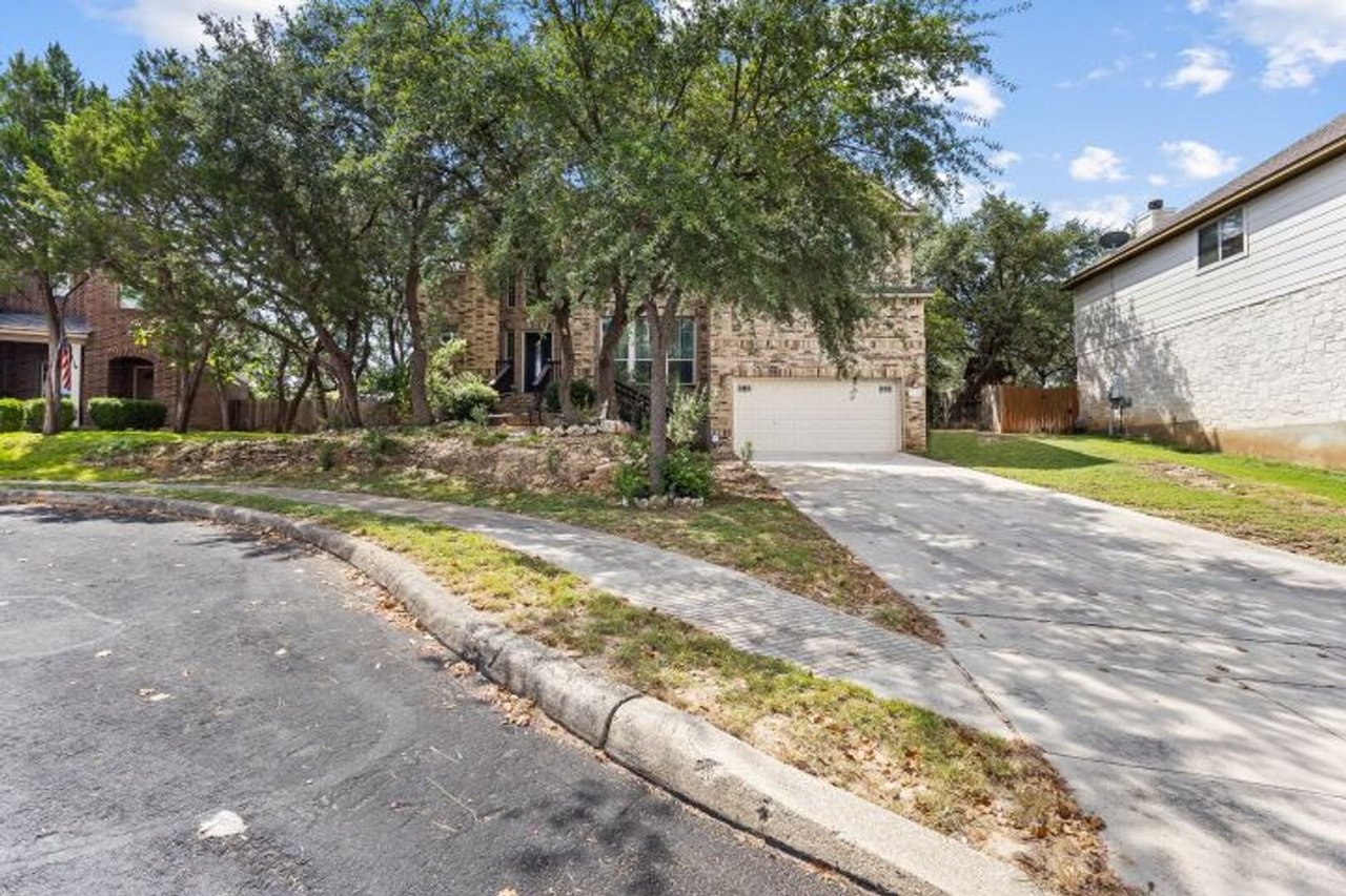 8506 Raton Way Helotes, TX 78023