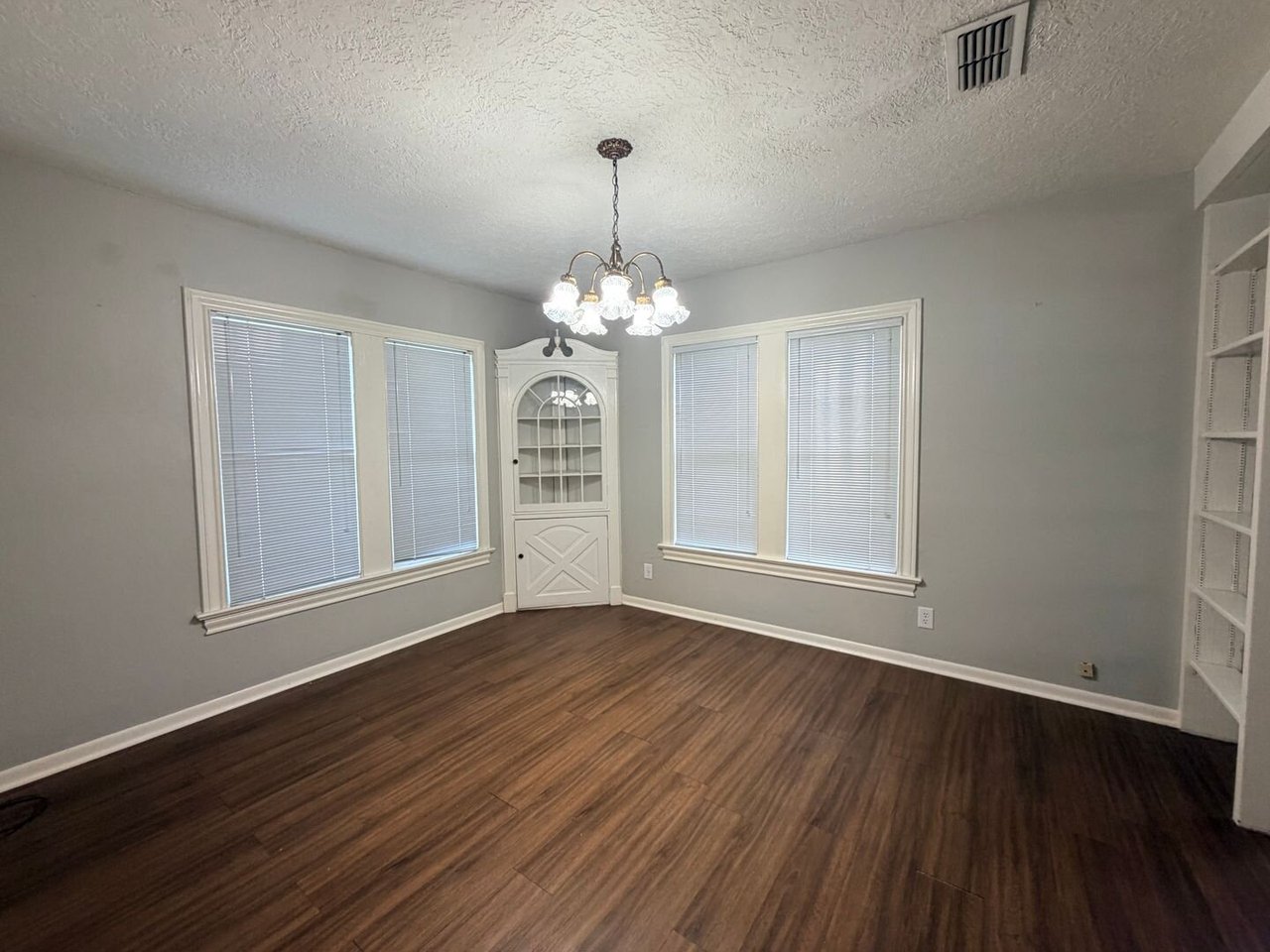 3002 N Main Victoria, TX 77901