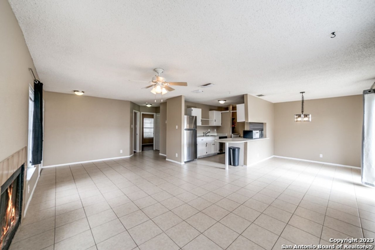 6854 Arbor Springs Dr San Antonio, TX 78249