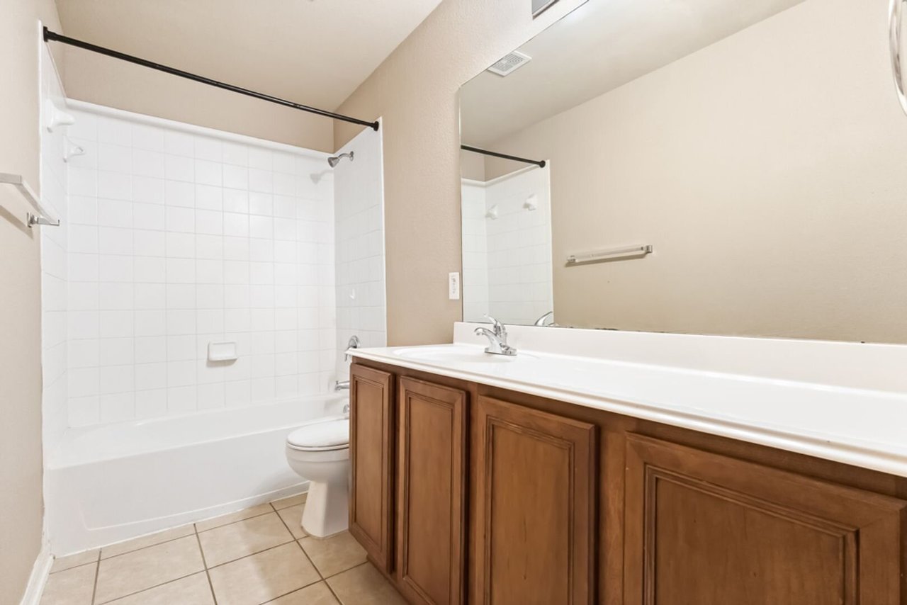 218 Knights Cross San Antonio, TX 78258