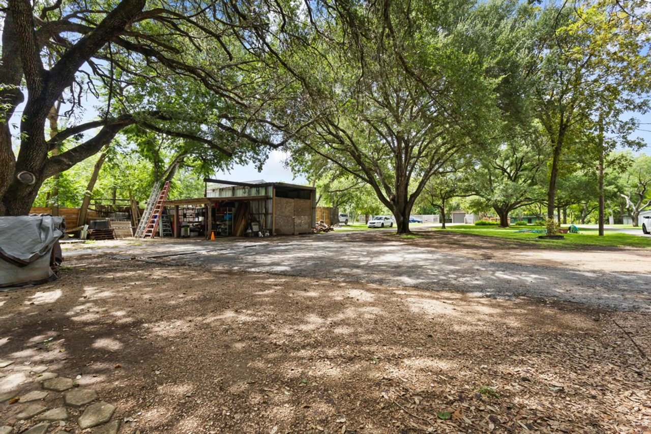 761 Whippoorwill Drive Canyon Lake, TX 78133