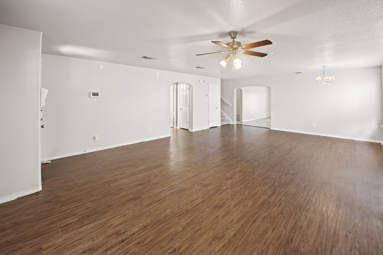 2127 Red Rock Crossing San Antonio, TX 78245
