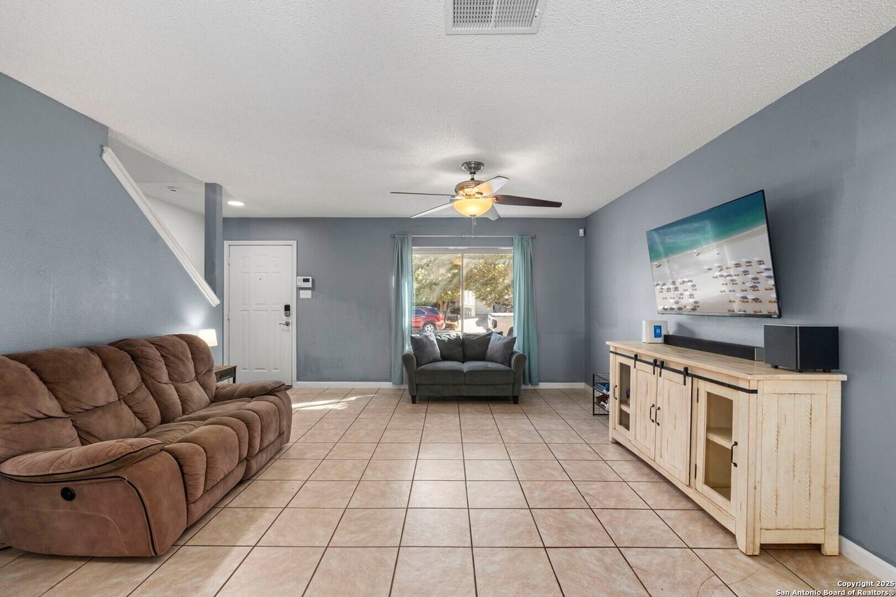 3315 Glacier Lake San Antonio, TX 78222