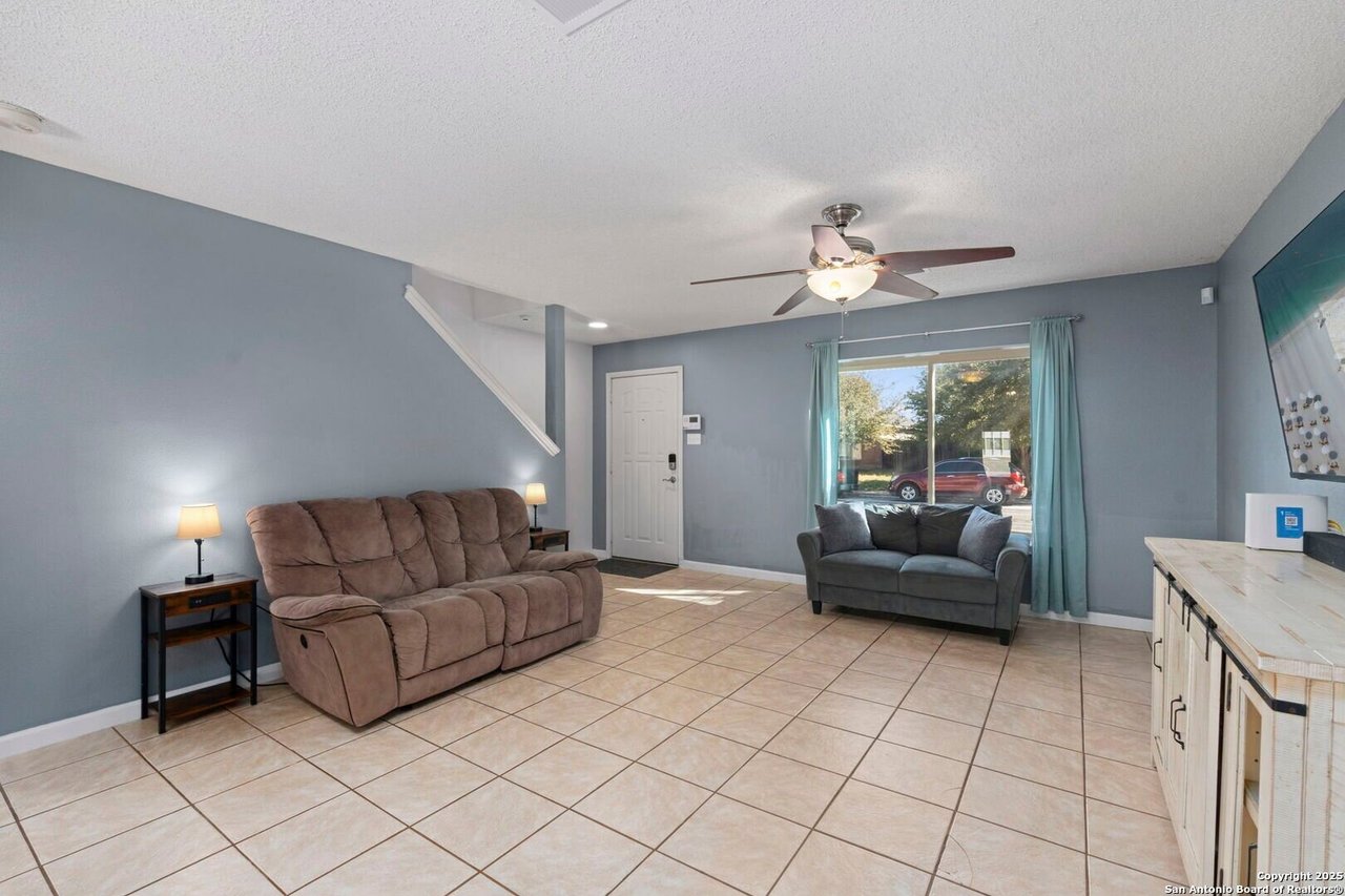 3315 Glacier Lake San Antonio, TX 78222