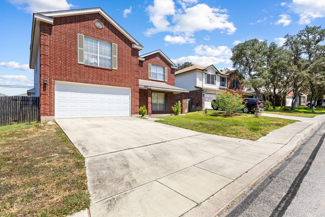 10635 Cat Mountain San Antonio, TX 78251