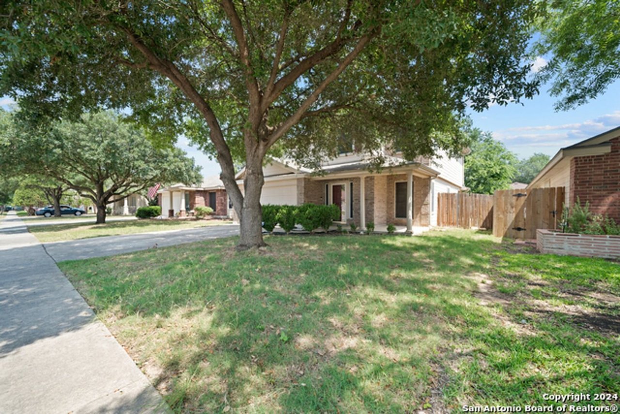 8926 Valhalla Selma, TX 78154