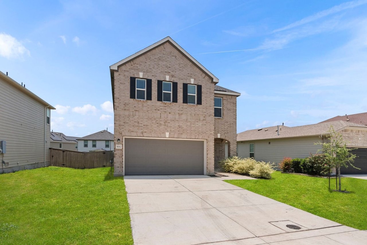 5012 Arrow Vista Marion, TX 78124