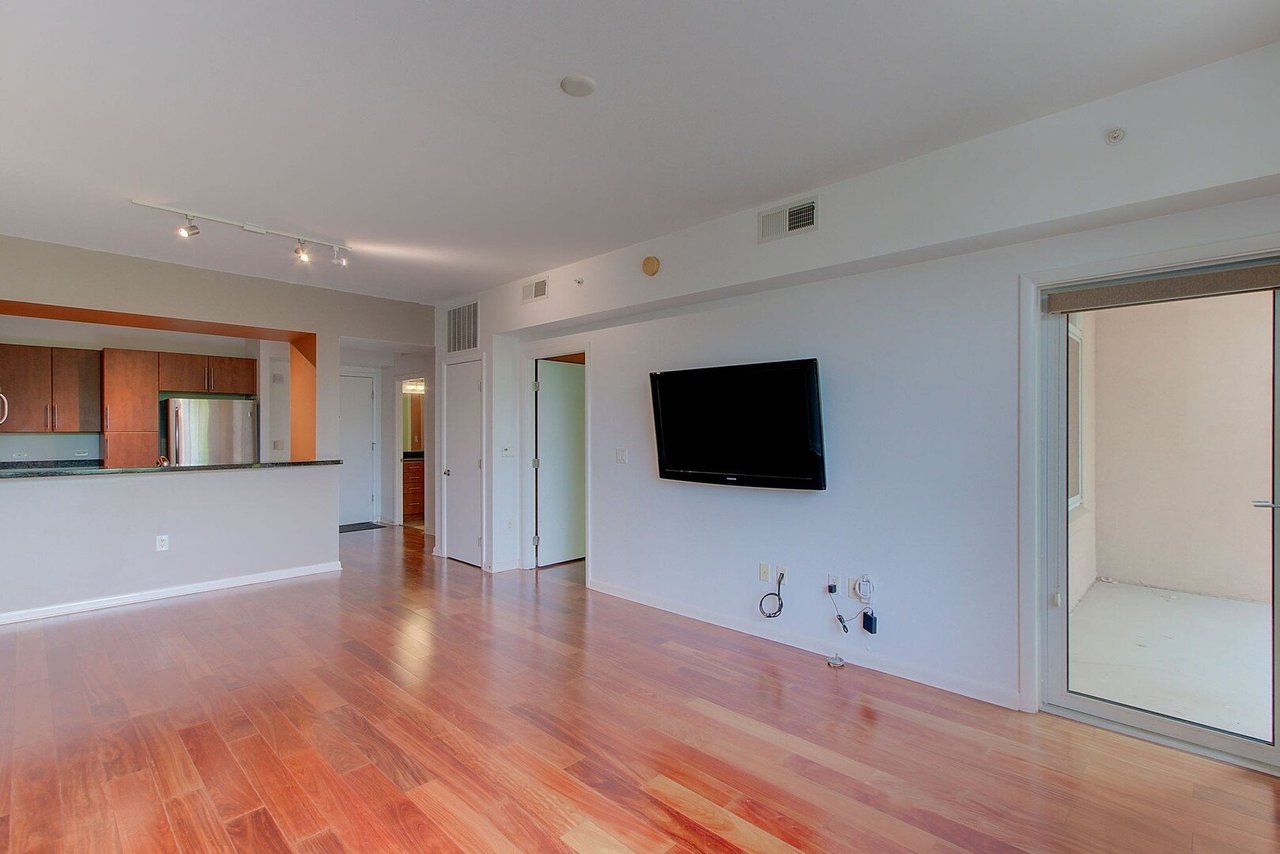 54 Rainey Street Apt 410 Austin, TX 78701