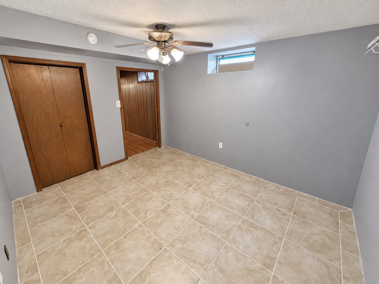 946 Wood St 946 Wood Unit 2 Old Forge, PA 18518
