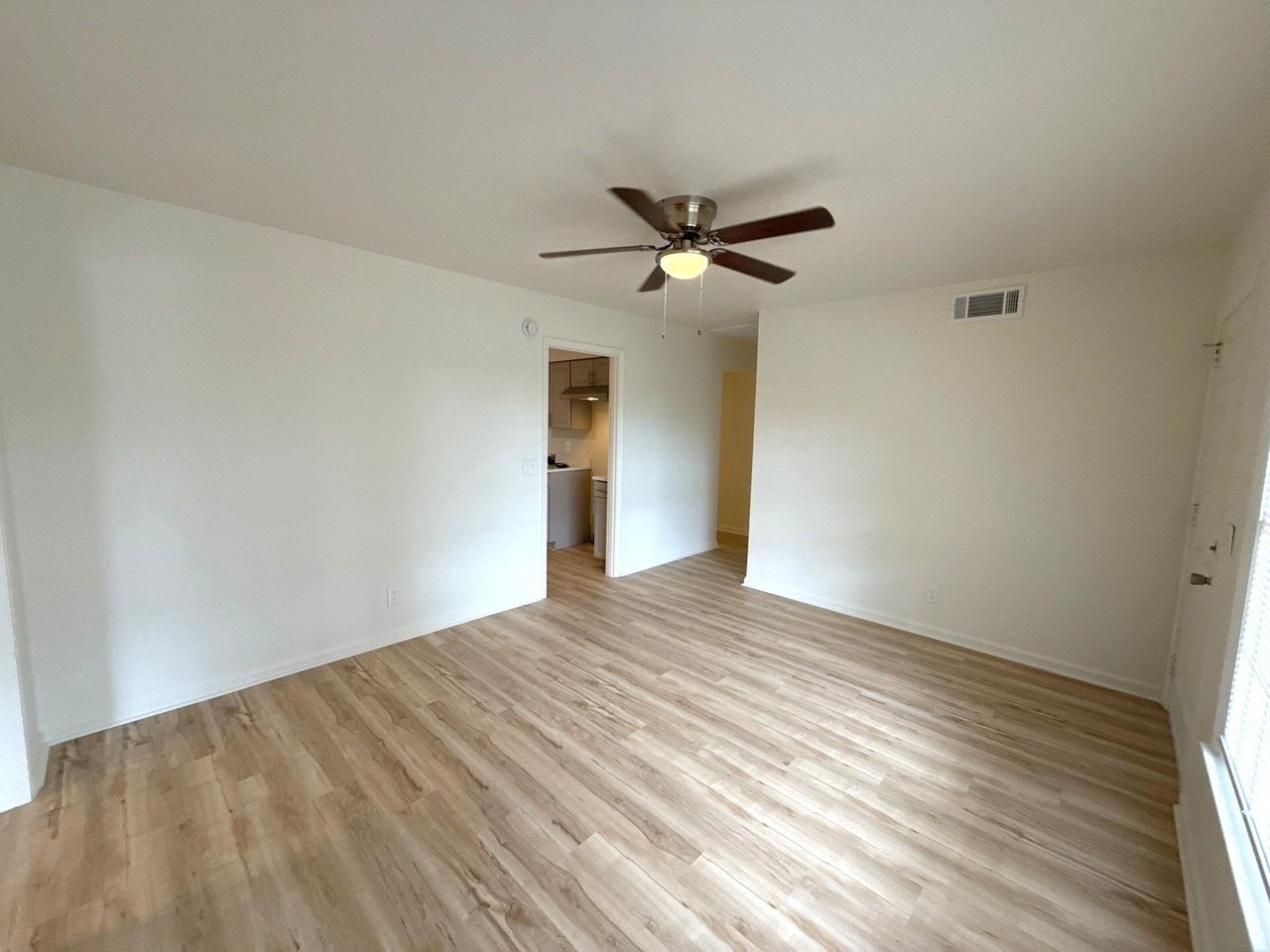 5805 Blueridge Dr