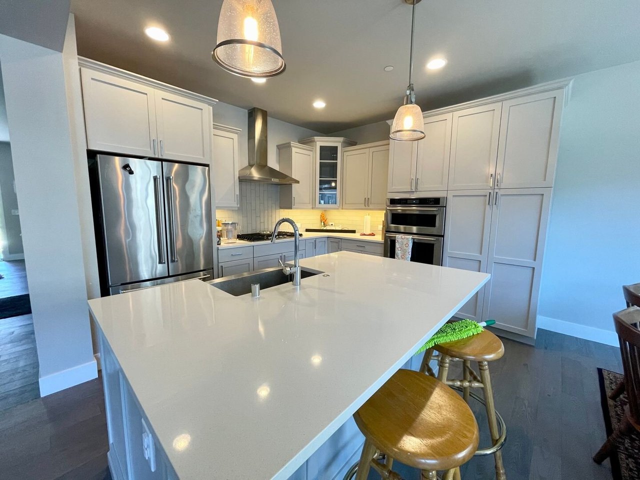 22275 9th Ct. SE Bothell, WA 98021
