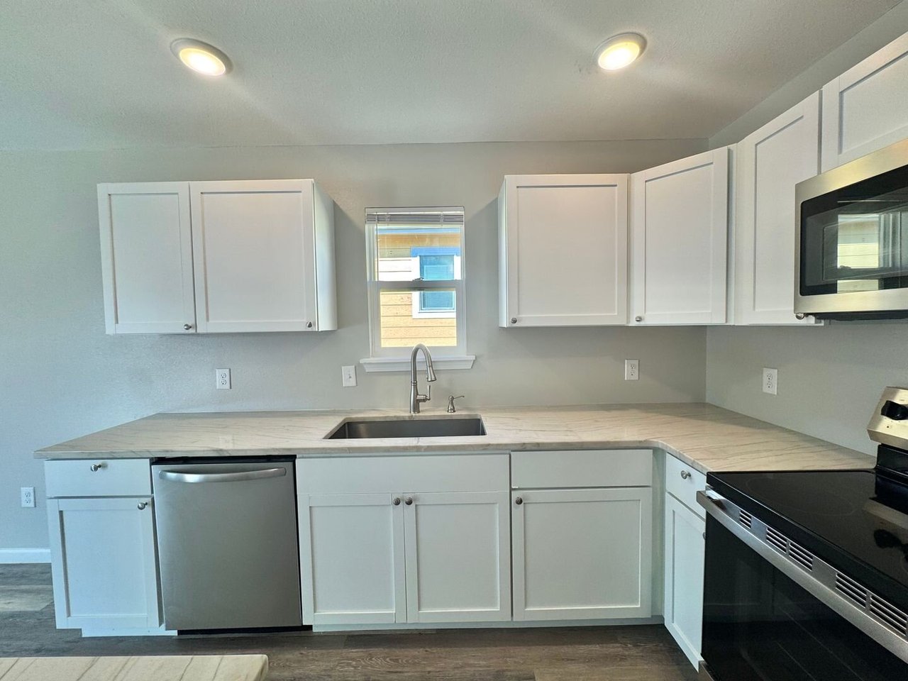 4111 W 57th St - Unit A Tulsa, OK 74107