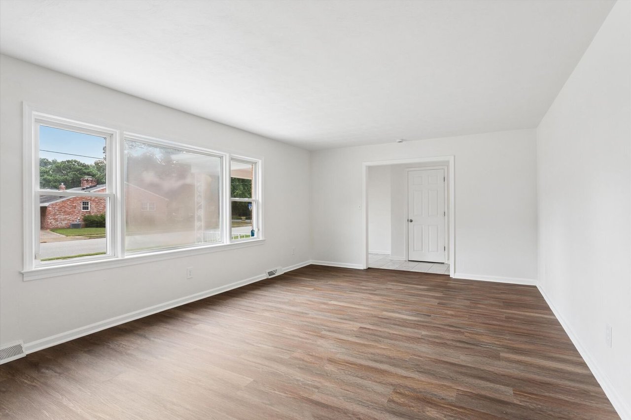 216 Watkins Drive Hampton, VA 23669