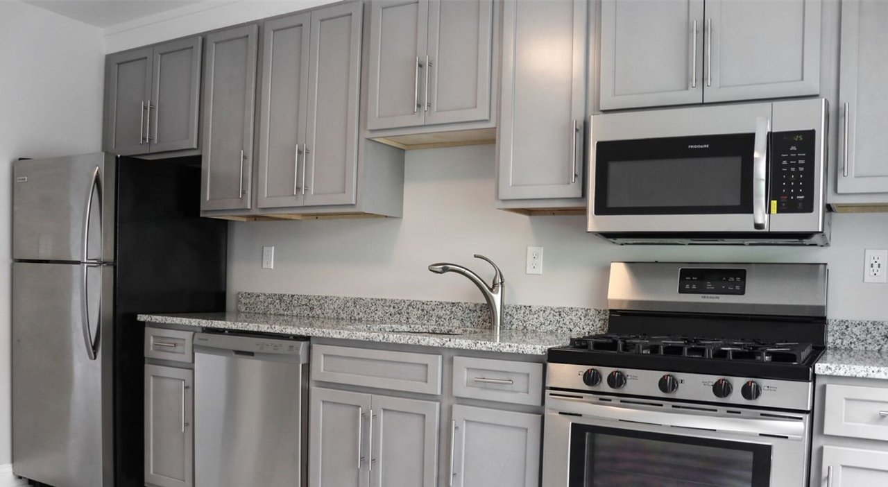 14 Bedford Avenue, Building 4 Unit 5 Norwalk, CT 06850