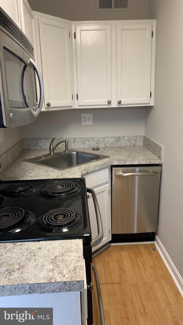 1913 Key Boulevard Unit 573