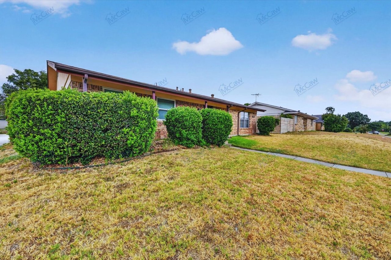 305 Cliff Dr. Garland, TX 75042