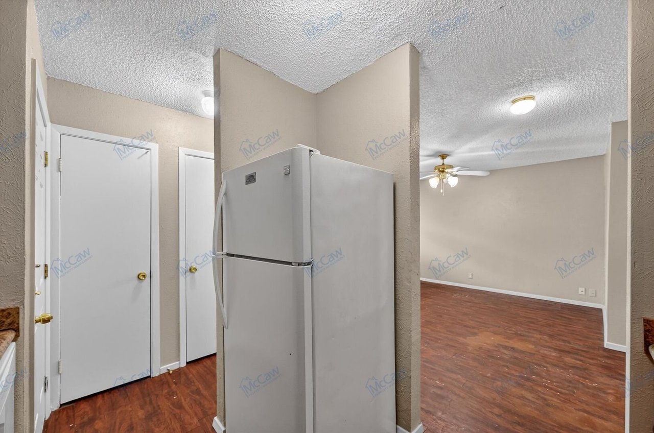 305 Cliff Dr. Garland, TX 75042