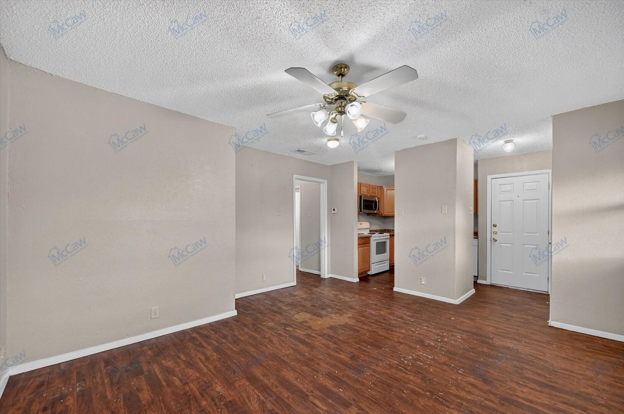 305 Cliff Dr. Garland, TX 75042