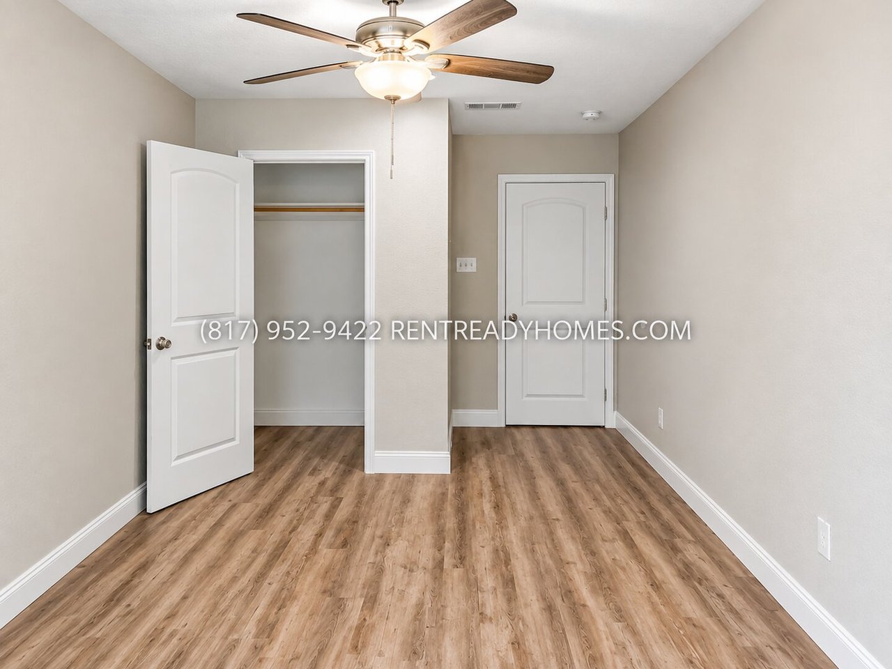 104 Bryan Dr Arlington, TX 76011