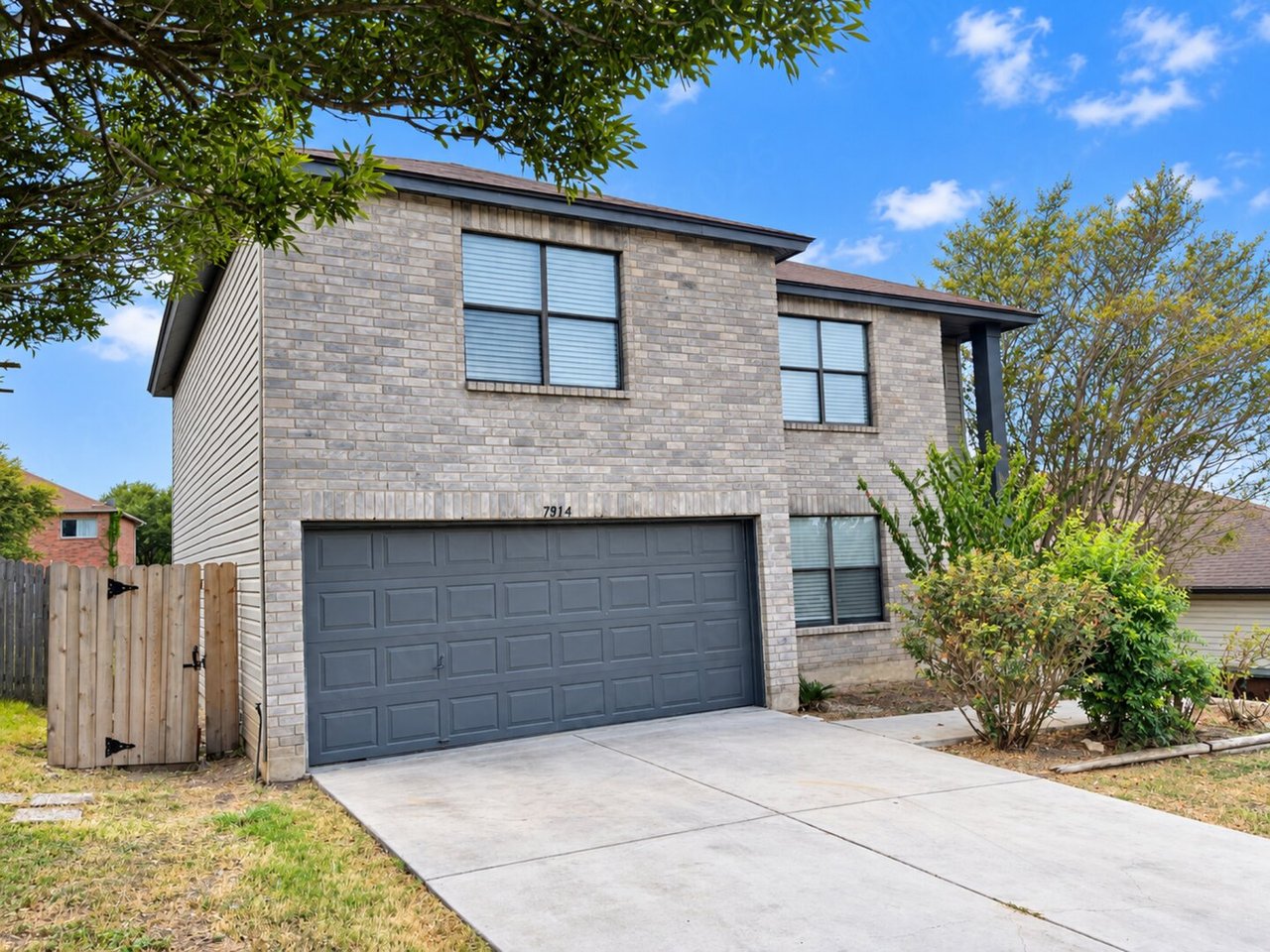 7914 Chestnut Barr Dr Converse, TX 78109