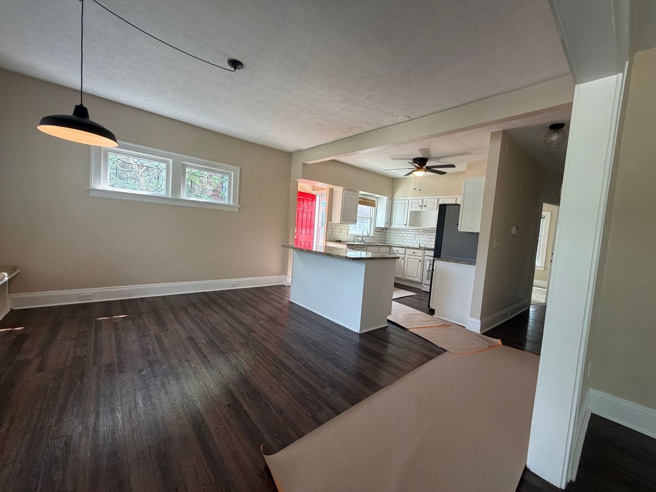 13048 Cedar Rd Cleveland Heights, OH 44118