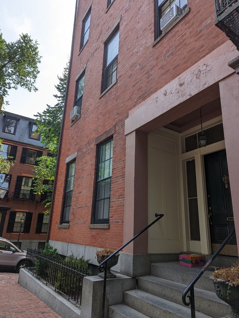 2 Louisburg Square 4/5 Boston, MA 02108