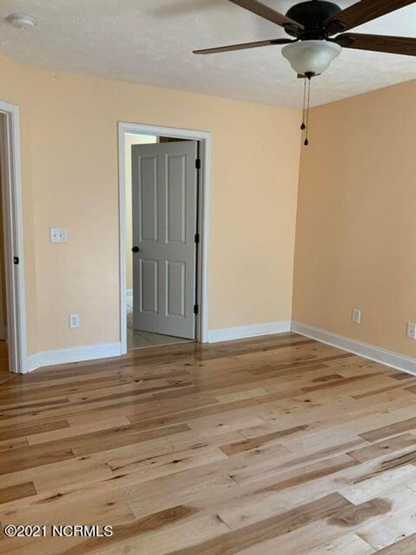 300 Sandhills Circle Pinehurst, NC 28374