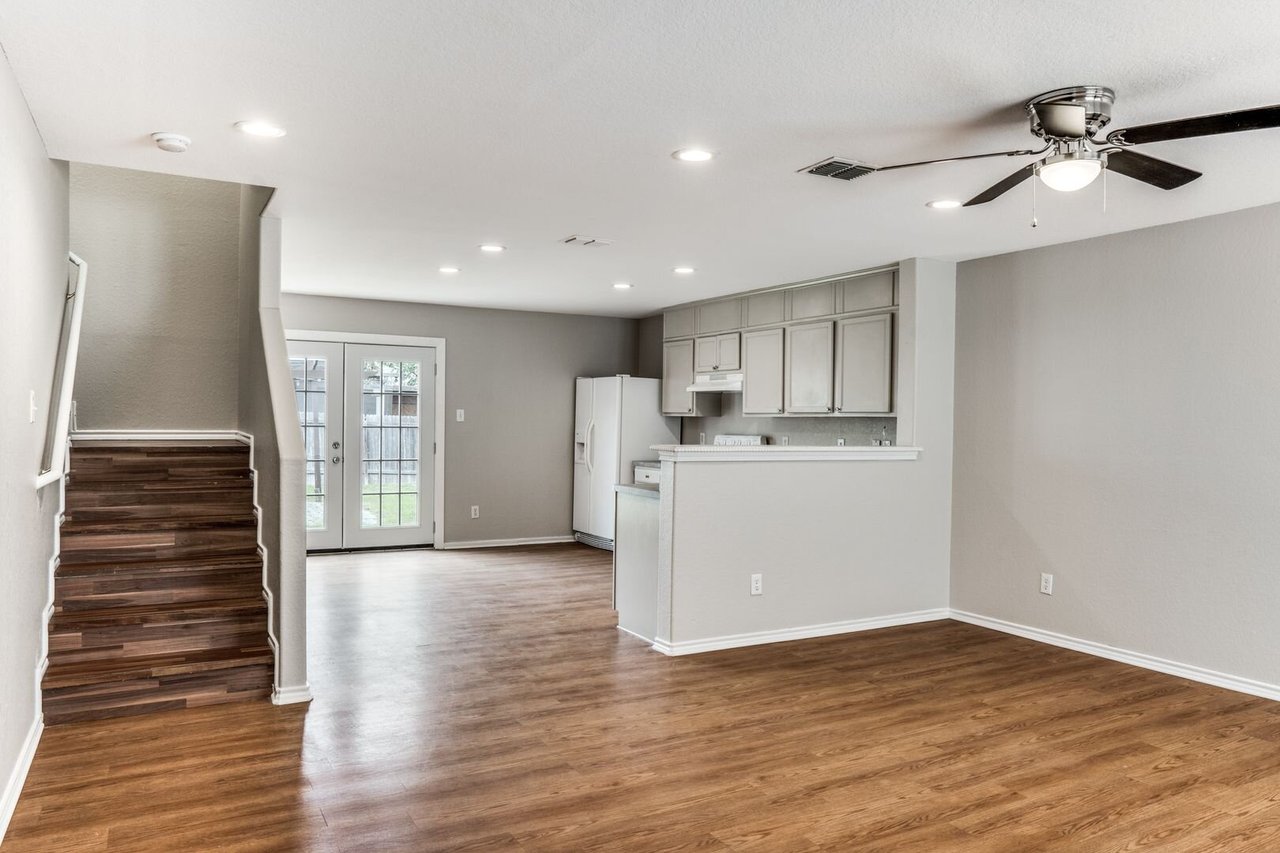 3743 Amber Leaf San Antonio, TX 78245