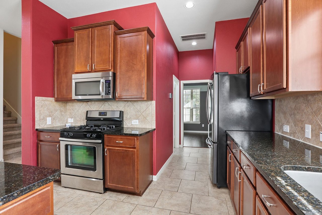 2454 Santa Barbara Loop Round Rock, TX 78665