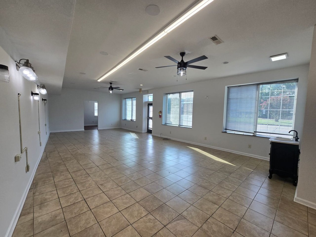400 N Hughes - Unit 1 Elizabeth City, NC 27909
