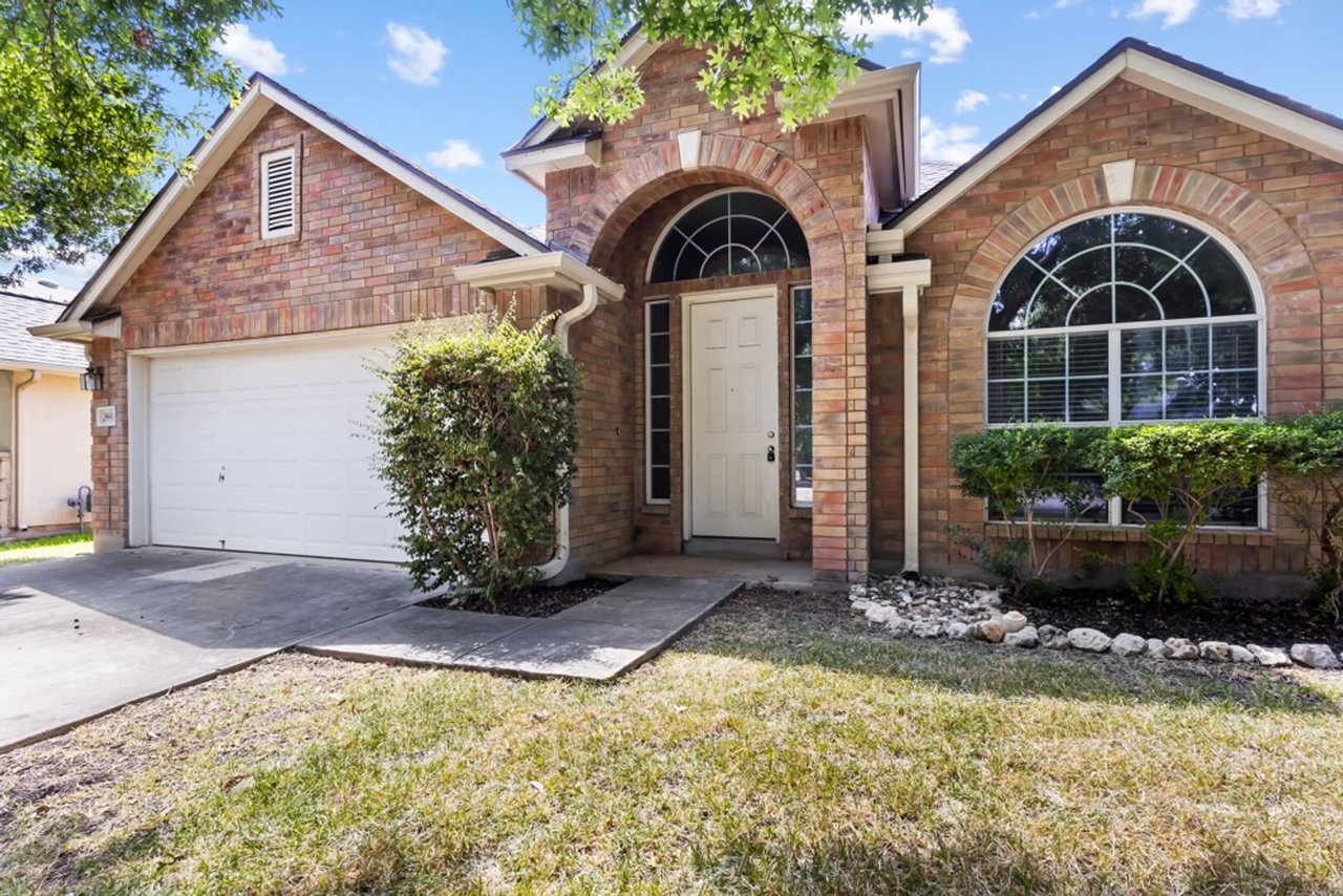 24415 Flint Creek San Antonio, TX 78255