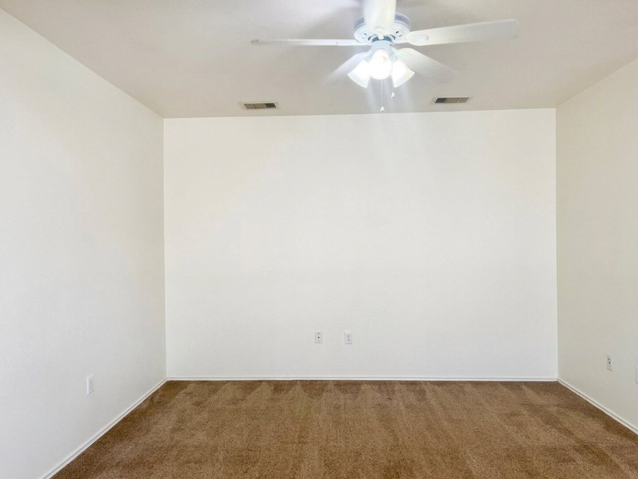 15418 Kamary Lane San Antonio, TX 78247