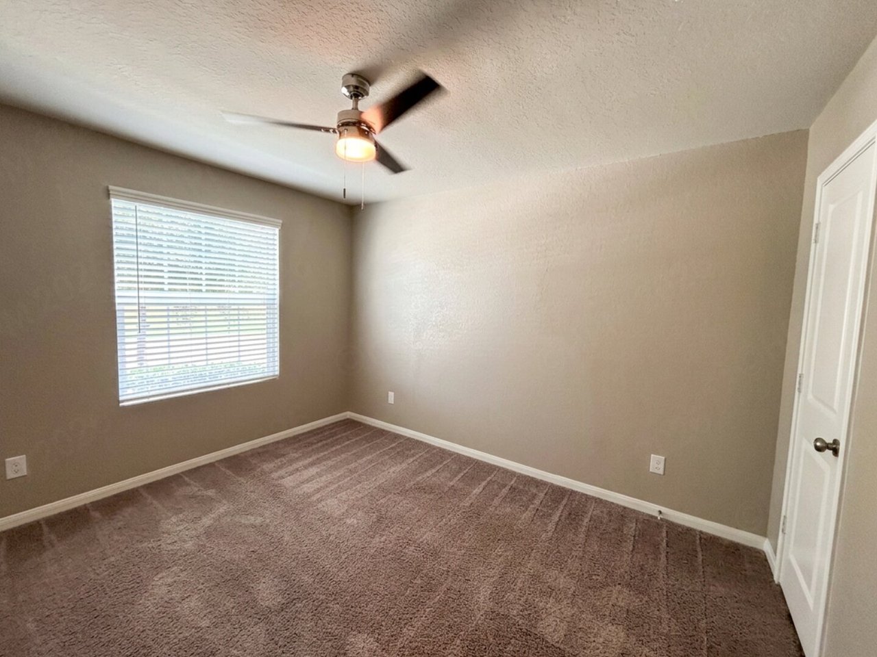 9723 Morgans Mills San Antonio, TX 78254