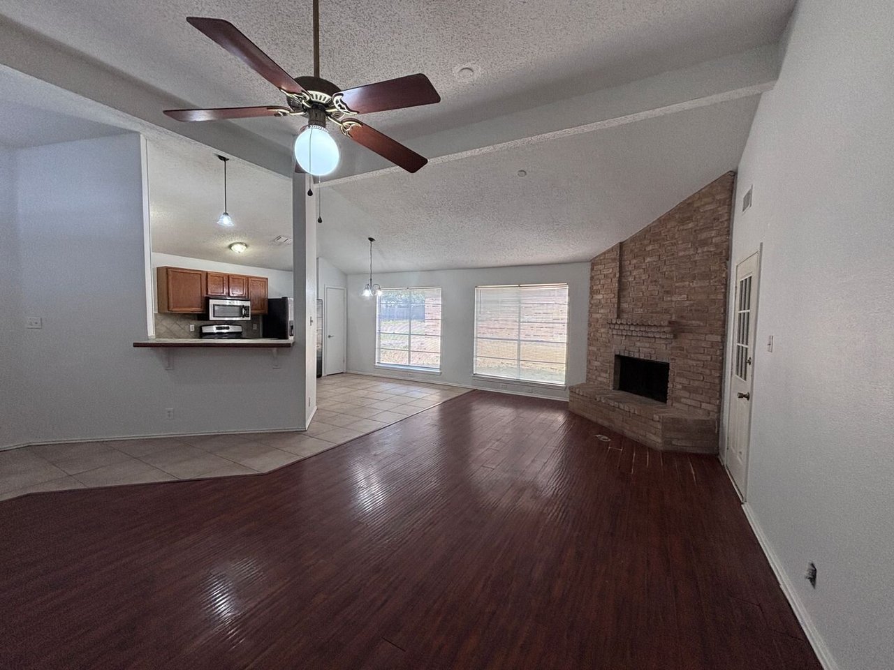 10922 Forest Summit Live Oak, TX 78233