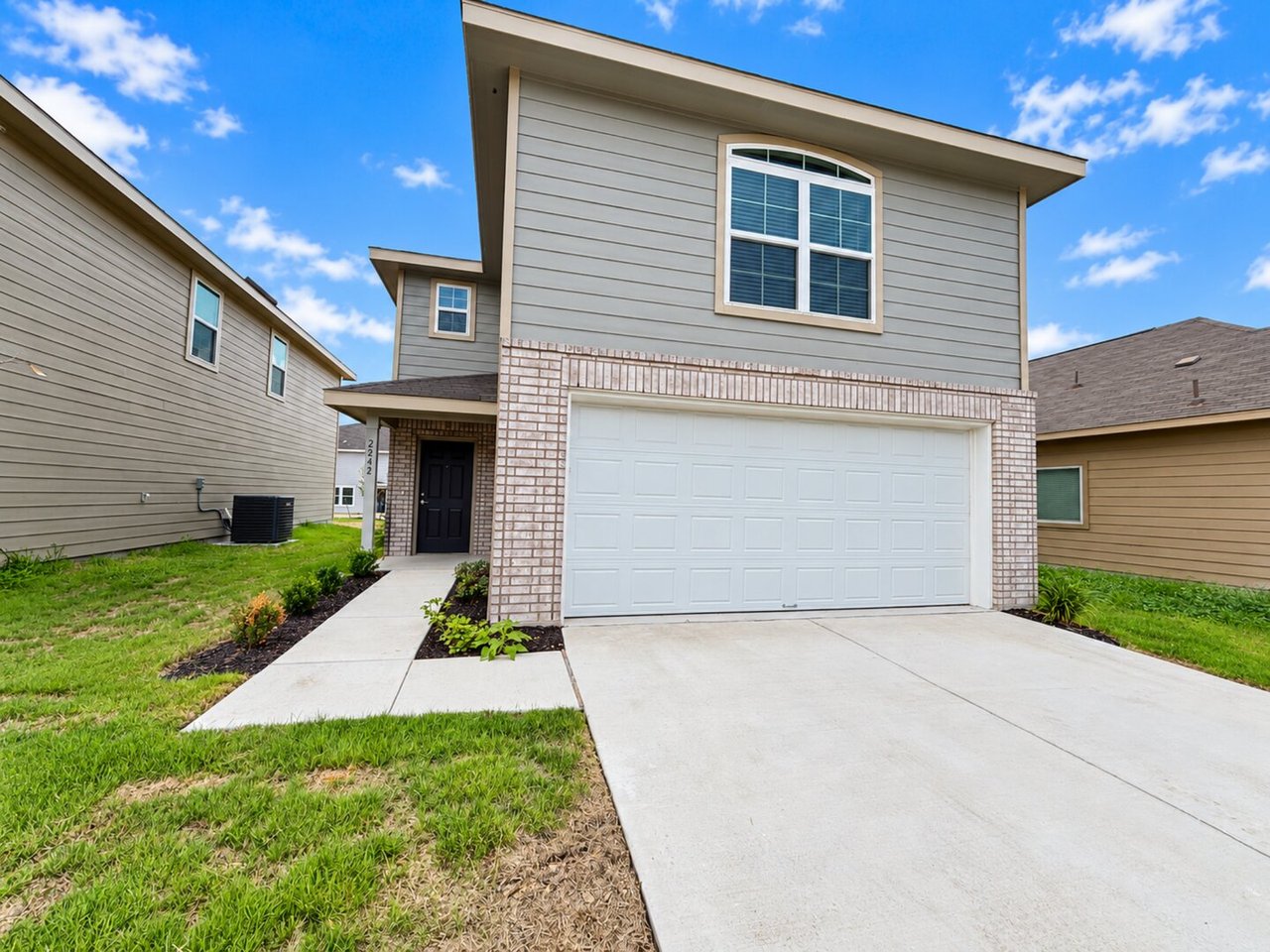 2242 Dry Moss Way San Antonio, TX 78224