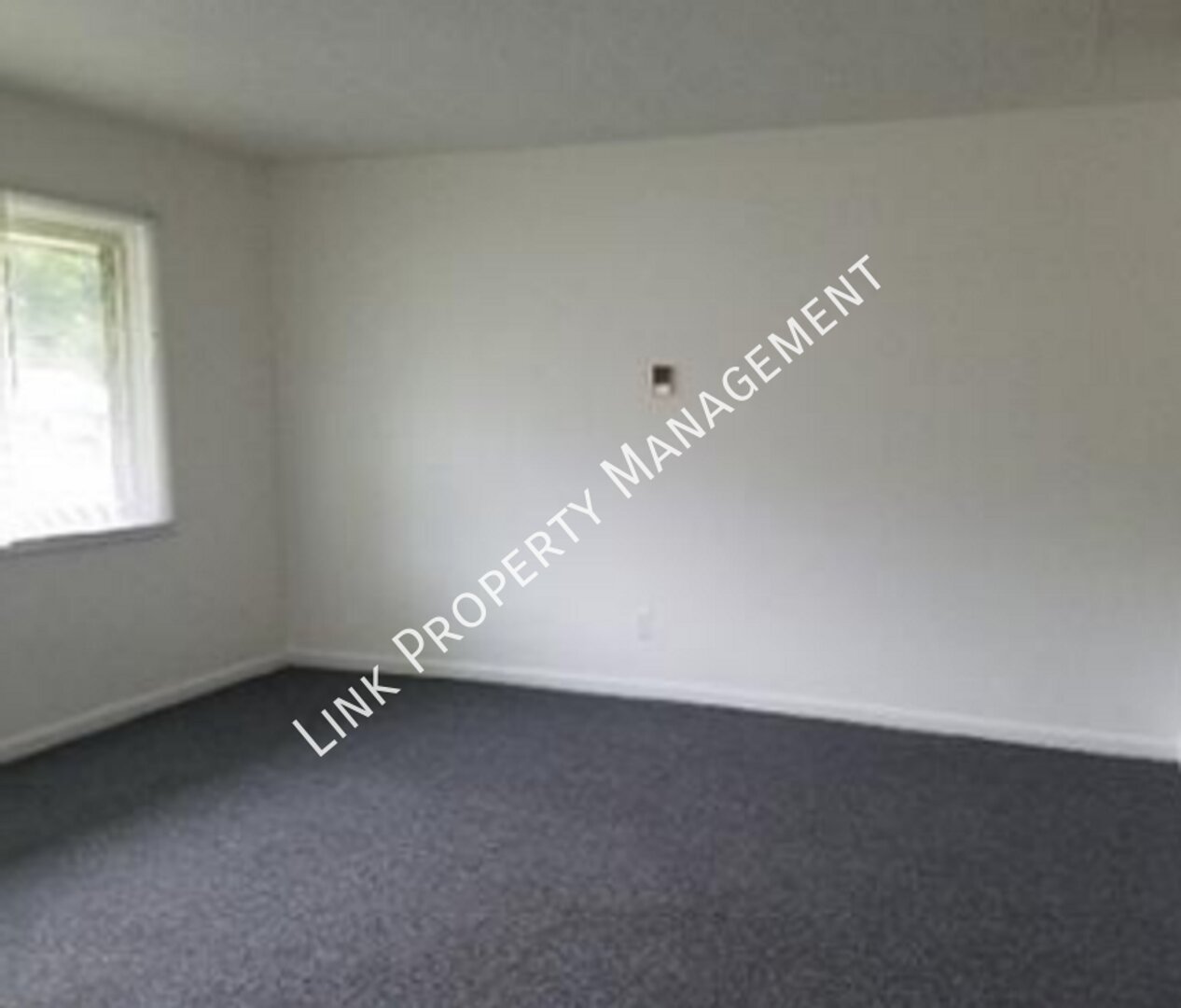 4702B Murray Lake Chattanooga, TN 37421